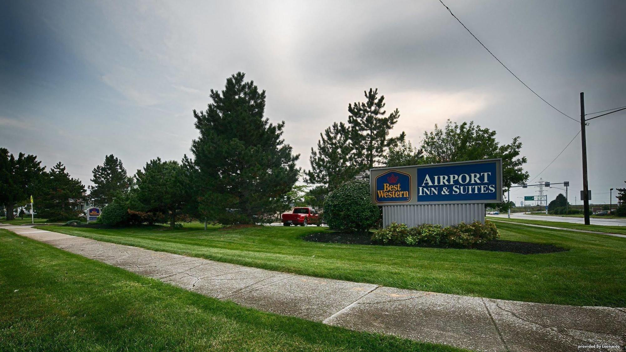 Best Western Airport Inn&Suites Cleveland Brook Park Exterior foto