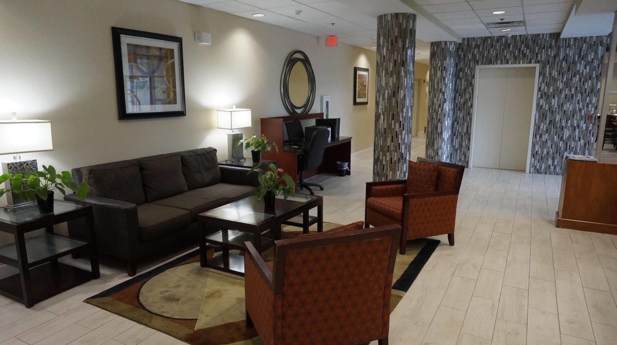 Best Western Airport Inn&Suites Cleveland Brook Park Exterior foto