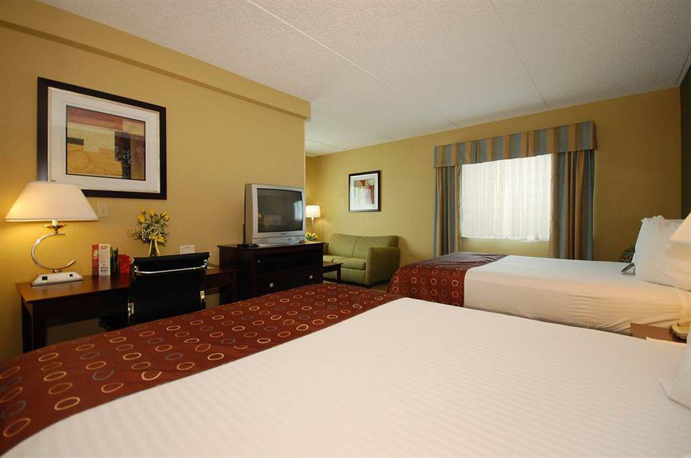 Best Western Airport Inn&Suites Cleveland Brook Park Zimmer foto